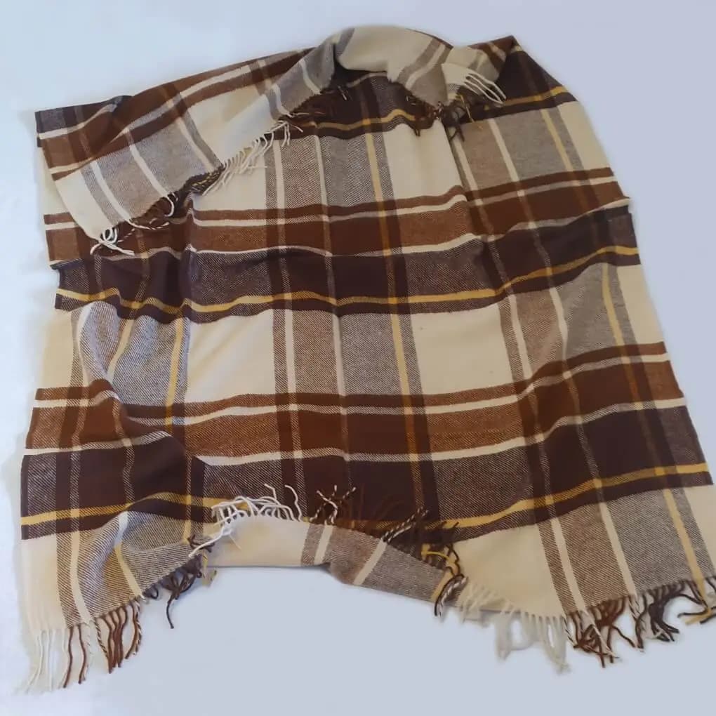 Brown Plaid 100% New Zealand Wool Throw Blanket with Fringe 55×79 in - View 2