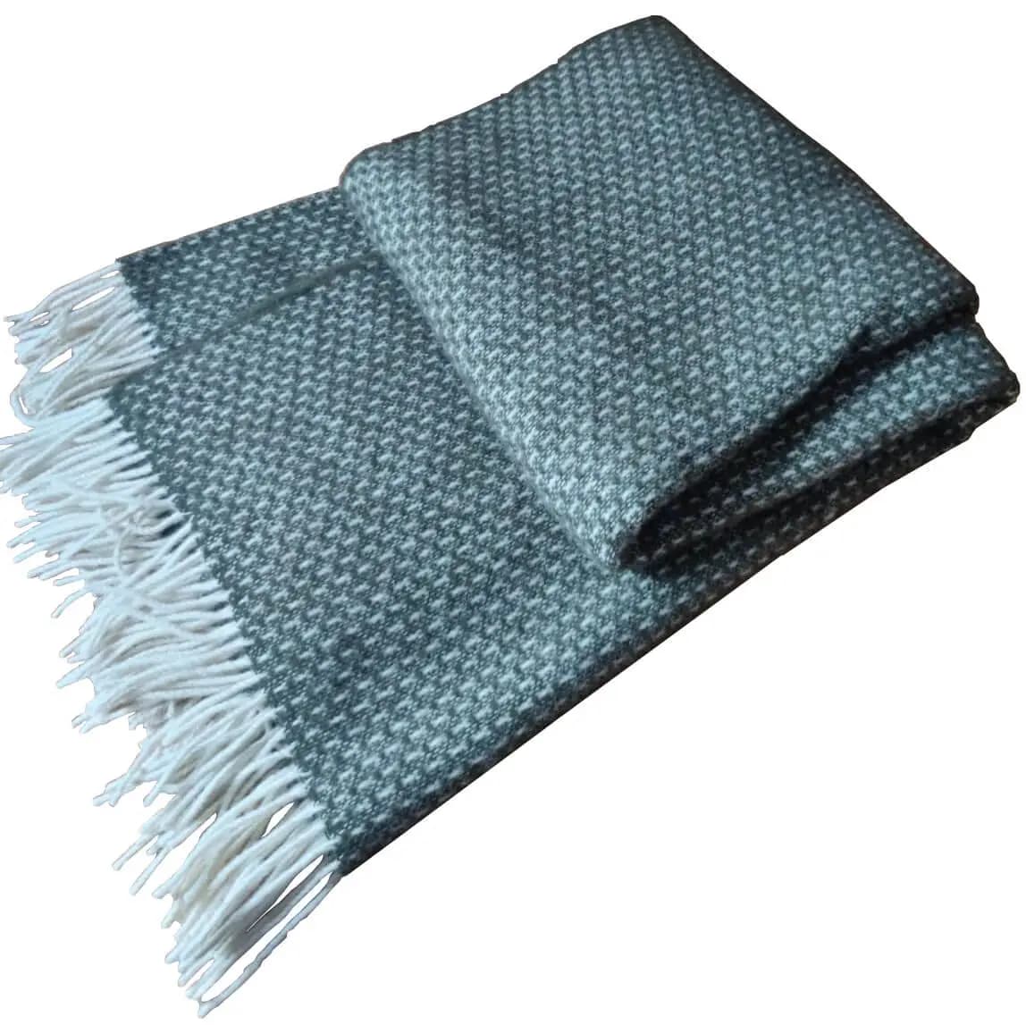 Dark Green 100% Wool Throw Blanket with White Fringe, 140x200 cm (55"x79") - View 2